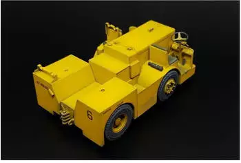 Brengun BRL32052 UK Flight Deck Tractor Tugmaster