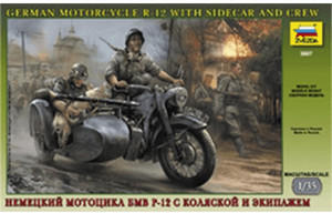 Zvezda German motorcycle R-12 with sidecar and crew (3607)