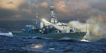 Trumpeter Britische Fregatte HMS TYP 23 - Monmouth (F235) (6722)