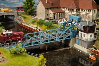 Faller Klappbr&uuml;cke mit Antrieb (120506)