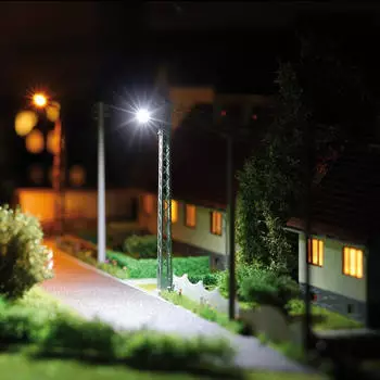 Busch Model H0 (1:87) 4189 Gittermastleuchte