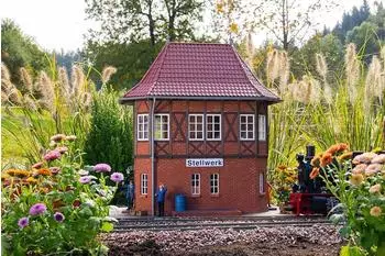 POLA G 330883 - Stellwerk mit Fachwerk