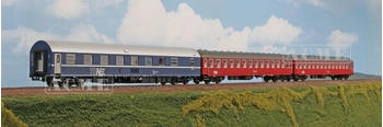 Acme 3 teiliges Set - Schlafwagen Typ T2s und zwei Liegewagen Typ UIC-X der DSB (AC55291)