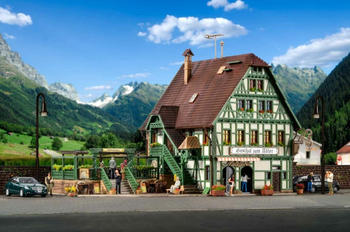 Vollmer Gasthof mit Metzgerei, Inneneinrichtung und LED-Beleuchtung, Funktionsbausatz (43736)
