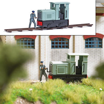 Busch Modellbahnzubehör - Action-Set: Feldbahnlok+Ankurbler (7849)