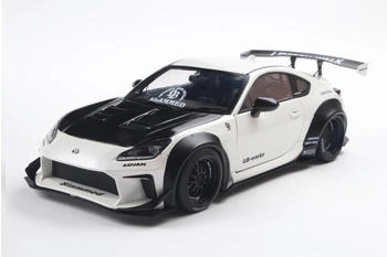 Solido Toyota GR86 LBWK Body Kit 2024 1:18 weiß (S1813602)