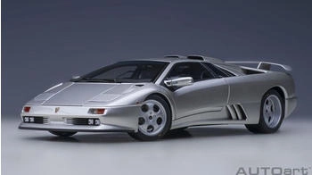 Autoart Lamborghini Diablo SE30 JOTA 1:18 silber (79143)
