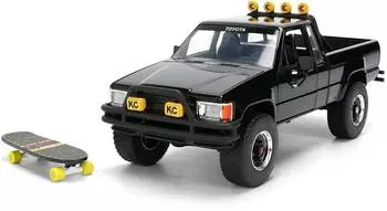 Jada Martys Skateboard & 1985 Toyota SR5 Pick-up 1:24 (9336479314R02)