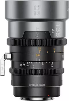 Sirui IronStar 135mm T1.9 1.5x PL-Mount Neutral Flare