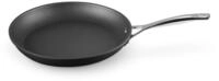 LE CREUSET Aluminium-Antihaft flache Pfanne, &Oslash; 30 cm, F&uuml;r alle Herdarten inkl.