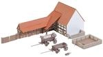 FALLER 232371 N Landwirtschaftliches Geb&auml;ude mit Zubeh&ouml;r, Braun und Creme