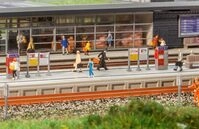 Faller Moderner Bahnsteig mit Zubeh&ouml;r