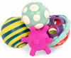 B. toys Baby Spielzeug 4 Bälle mit verschiedenen Formen und Farben mit Rassel...