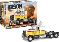 Revell USA 17471, Revell Chevy Bison Semi Truck (USA 17471) Grau