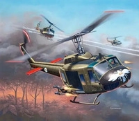 Revell REV 04983, Revell Bell UH-1H Gunship (REV 04983) Grau