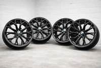 Damina Performance DM18 Black Painted Alufelge 18 Zoll ET35 5x120 ML72,6
