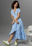 Aniston CASUAL Wickelkleid mit graphischen Bl&auml;tterdruck