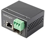 StarTech.com PoE + Industrial Media Converter 30W - Medienkonverter LWL Kupfer -