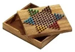 Halma, Reisespiel, Brettspiel aus Holz, 2 - 6 Spieler, ab 6 Jahren