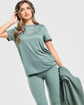 On 1WE1058, ON Damen Laufshirt Core-T olive | M