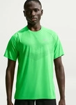 Nike HV5203-329-XL, Nike Stride Herren Laufshirts gruen Gr&ouml;&szlig;e XL Trailrunning 