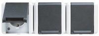 Jung SCHUKO&reg;-Dreifach-Steckdose, verdrahtet, 16 A 250 V ~, mit Schriftfeld,