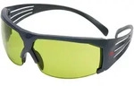 3M SecureFit 600 Schutzbrille, graue B&uuml;gel, Antikratz-Beschichtung, Schwei&szlig;glas