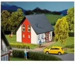 Faller 130315 - H0 - Einfamilienhaus, rot