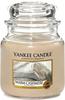 Yankee Candle Mittelgroße Kerze im Glas Warm Cashmere - grau