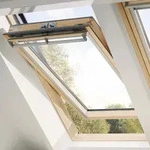 VELUX Schwingfenster GGL CK06 3070 klar lackiert THERMO Alu 55x118 cm