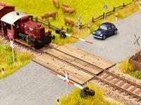 NOCH 14305 H0 Bahn&uuml;bergang Holzbohlen