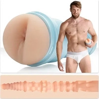 Fleshlight Masturbator f&uuml;r M&auml;nner mit diskretem Geh&auml;use Colby Keller...