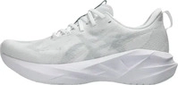 Asics 1011B974-100, Asics Novablast 5 White / Piedmont Grey Herren