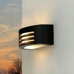 Licht-Erlebnisse Au&szlig;enwandleuchte Aluminium Kunstglas Schwarz IP44 T&uuml;r Eingang