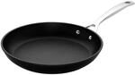 Le Creuset Aluminium-Antihaft Pfanne, flach, &Oslash; 28 cm, PFOA-frei, F&uuml;r alle...