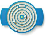 Erzi 46372 Trackboard Labyrinth aus Holz, F&ouml;rdert Geschicklichkeit und Balance