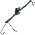 K&M 16295 E-Gitarren-Wandhalter Schwarz -- Schr&auml;ge Pr&auml;sentations-Haltung -