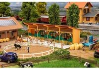 Faller Pferdestall mit 4 Pferden 1:87 Spur H0 (130597)
