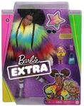 Barbie GVR04 - Extra Puppe, kuscheliger Regenbogen-Mantel mit Pudel, br&uuml;netten