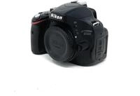 Nikon D5100 SLR-Digitalkamera (16 Megapixel, 7.5 cm (3 Zoll) schwenk- und drehbarer