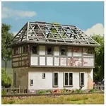 H0 Verwittertes Stellwerk