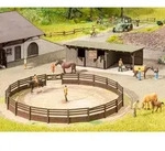 H0 Reitplatz mit Pferde-Boxen micro-motion