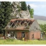 Busch 1669 H0 Verfallene Stallung