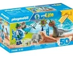 PLAYMOBIL Family Fun 71448 Tierf&uuml;tterung - Bunt