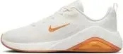 Nike Bella 7 W Orange 9.5 Damen