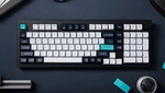 Keychron Q5 Max, Verkabelt & Kabellos, USB + RF Wireless + Bluetooth,