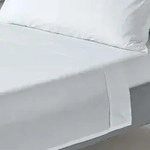 HOMESCAPES Bettlaken ohne Gummizug weiss, Fadendichte 200, 178 x 255 cm - Wei&szlig;