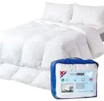 HOMESCAPES Leichte Sommerdecke 260x220 cm &ndash; daunenweiche Super-Mikrofaser,