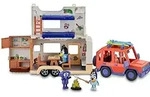 Famosa - Zestaw Campervan Bluey Cruiser - Akcesorium Premium dla Fan&oacute;w - Bunt
