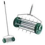 Rasenl&uuml;fter Walze mit 27 Spikes und Stiel aus Stahl - 44 x 22 cm -...
